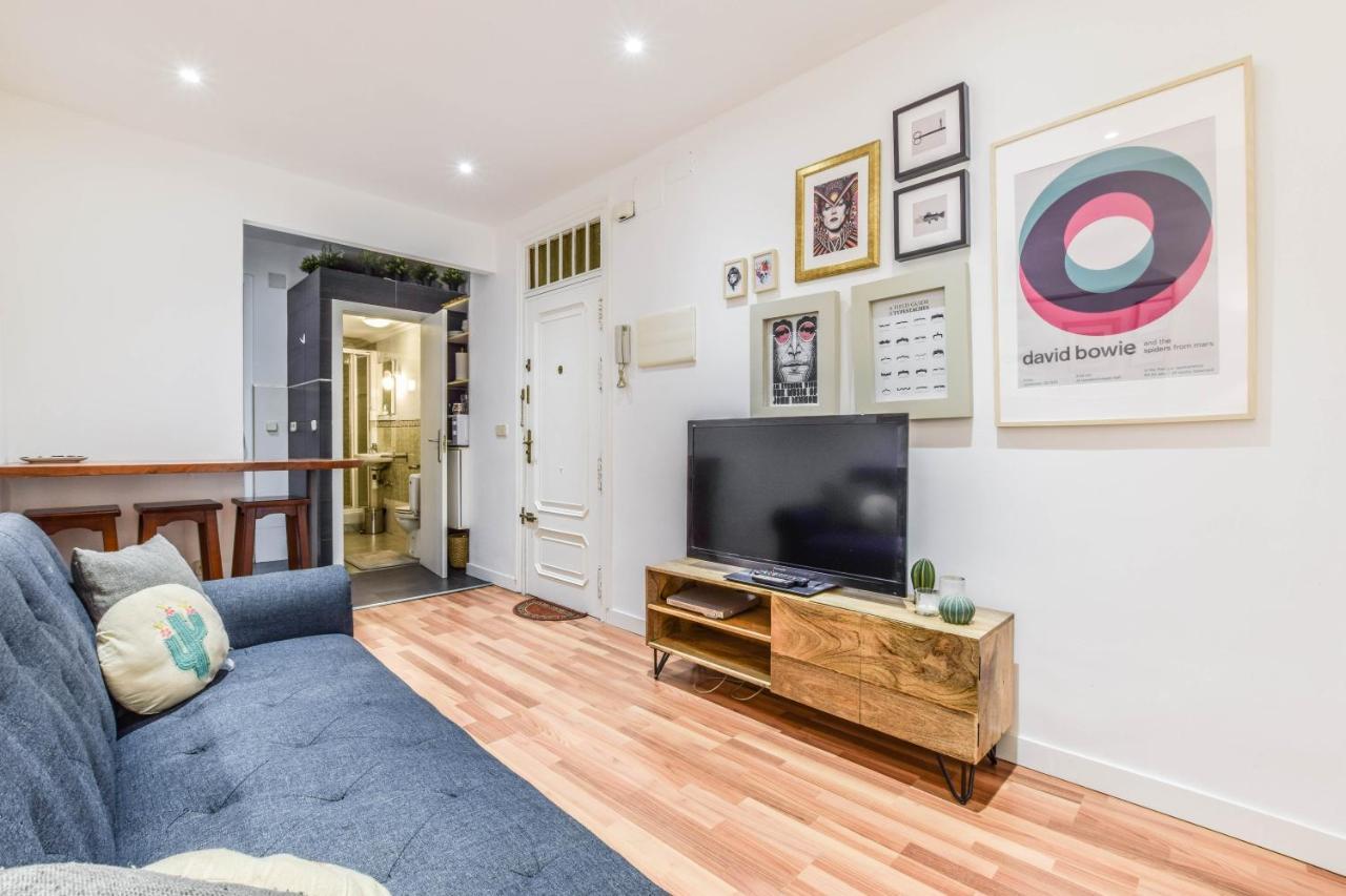 Apartamento Plaza De Lavpies Appartamento Madrid Esterno foto