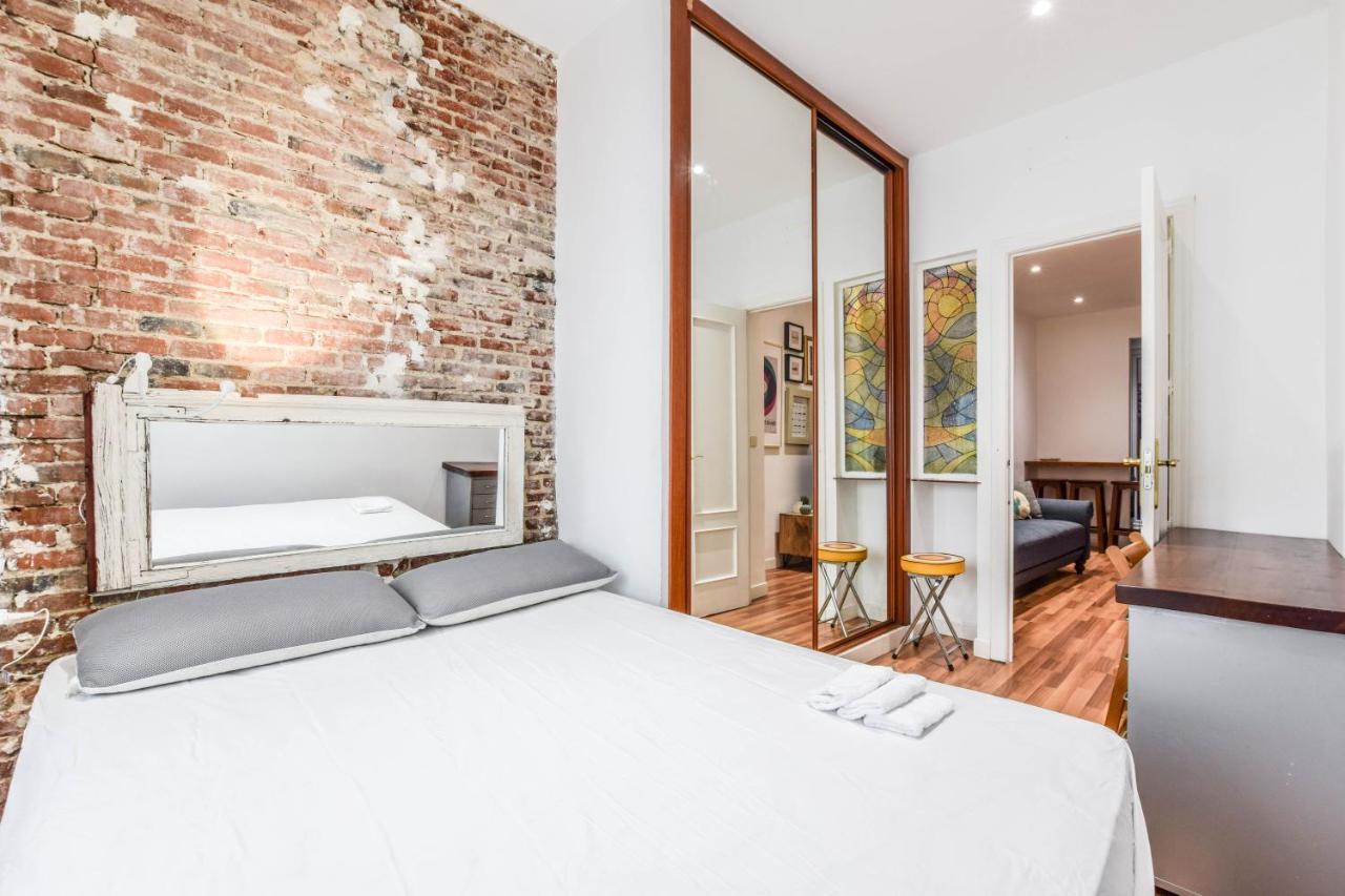 Apartamento Plaza De Lavpies Appartamento Madrid Esterno foto