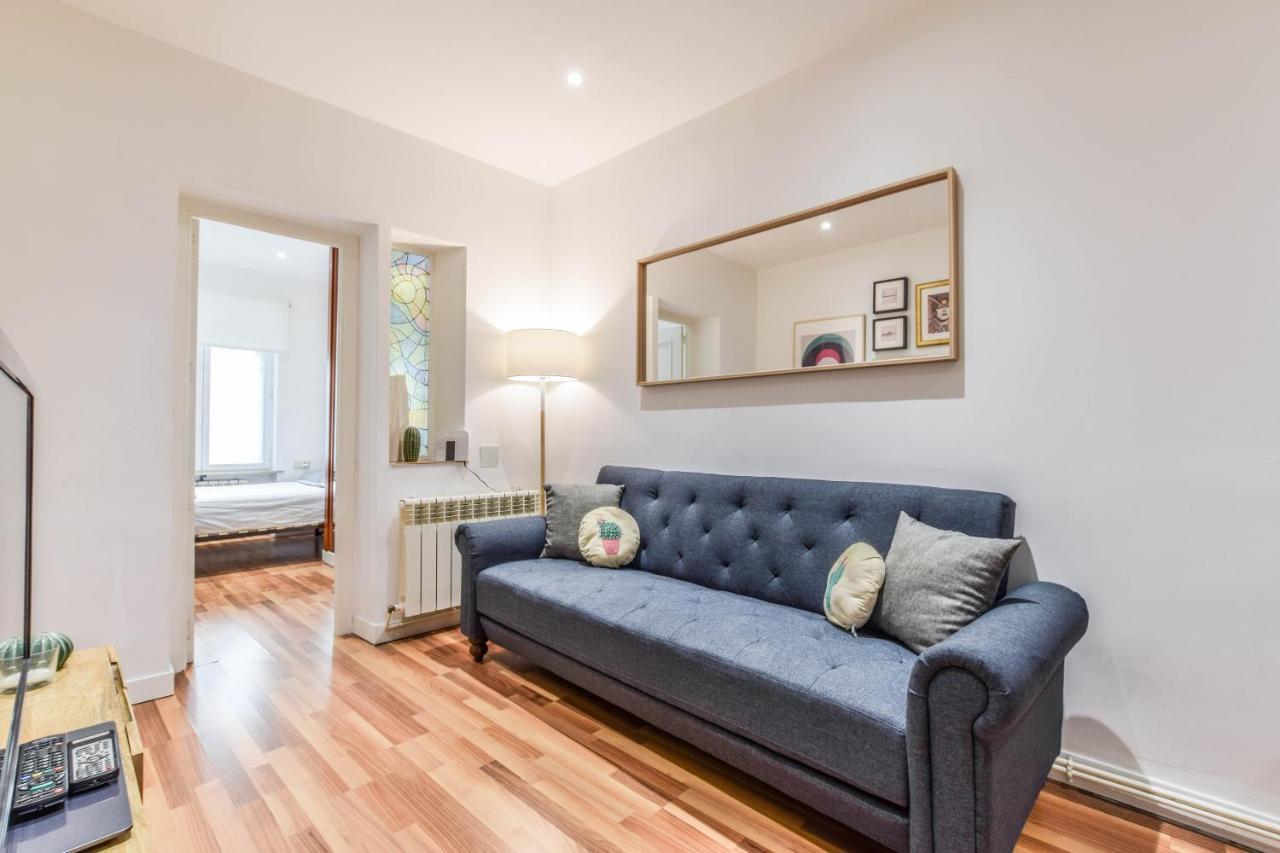 Apartamento Plaza De Lavpies Appartamento Madrid Esterno foto