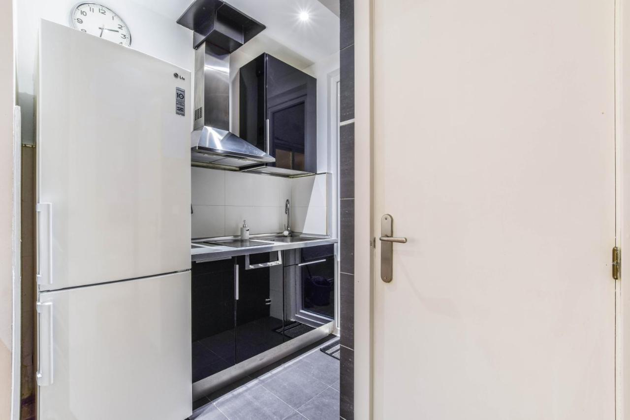 Apartamento Plaza De Lavpies Appartamento Madrid Esterno foto